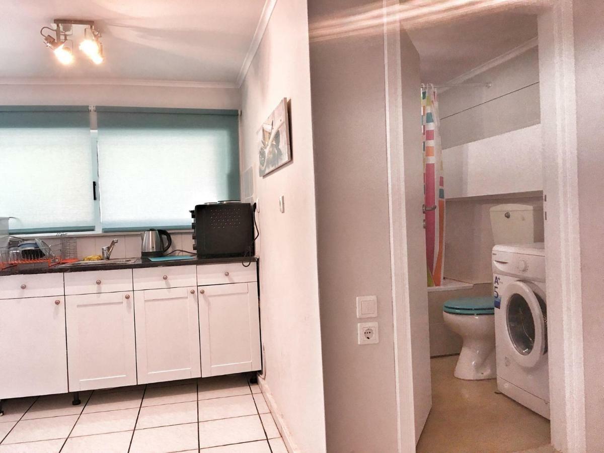 Renovated Apt 100M From Beach Wifi Ac Anavyssos Bagian luar foto