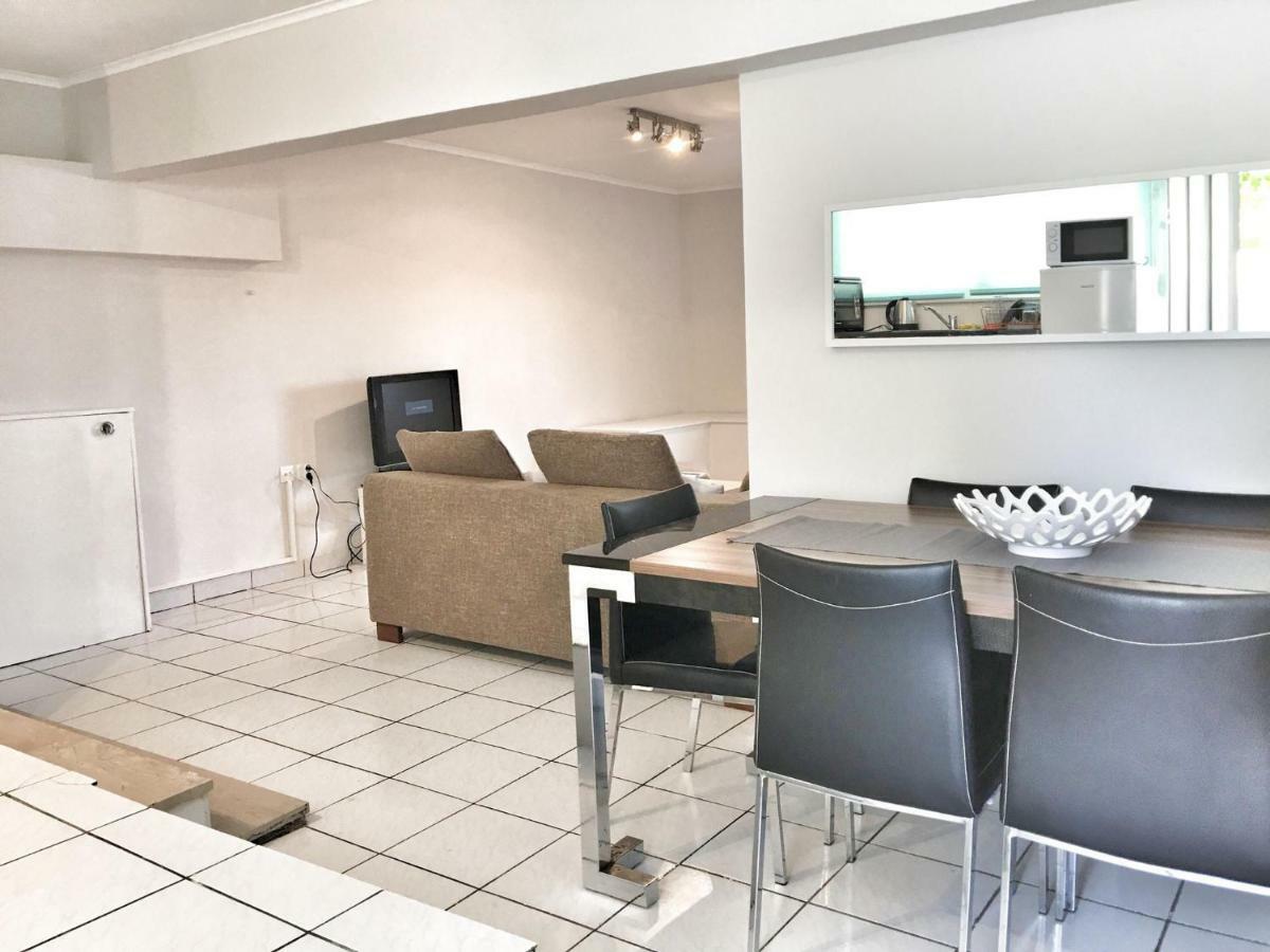 Renovated Apt 100M From Beach Wifi Ac Anavyssos Bagian luar foto